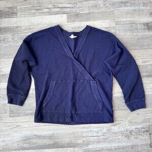 Garnet Hill navy knit crossover front lounge top kangaroo pocket size medium D14